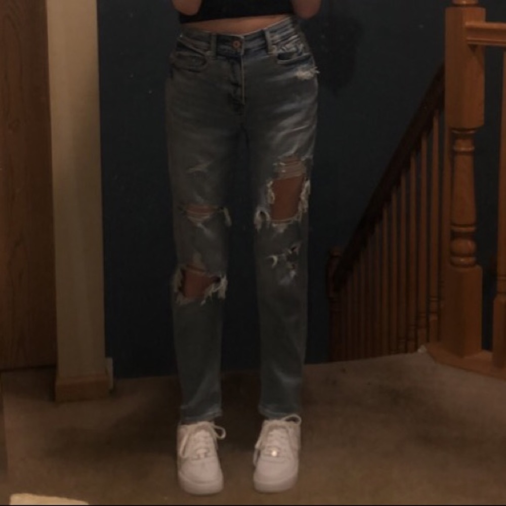 american eagle high rise mom jeans